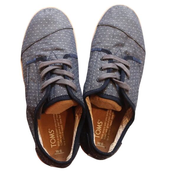 TOMS Blue Polka Dot Lace Up Canvas Sneakers – Size 6 - Great Condition - Picture 1 of 6